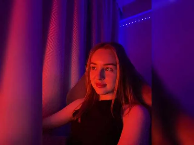 Live sex webcam photo for Nestyzz #290754817