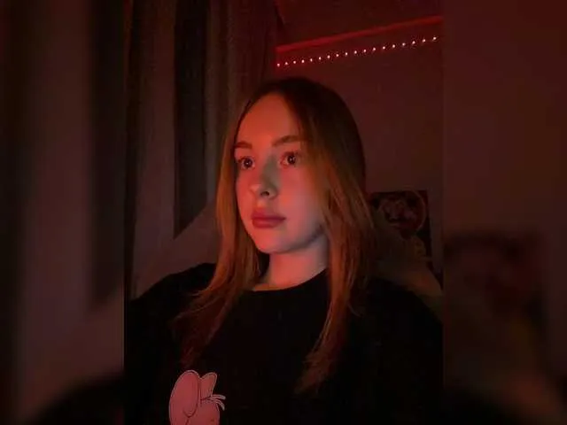 Live sex webcam photo for Nestyzz #290934125