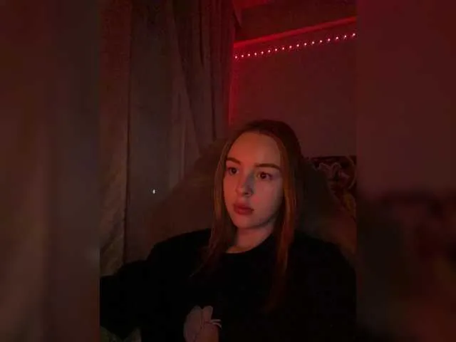 Live sex webcam photo for Nestyzz #290940961