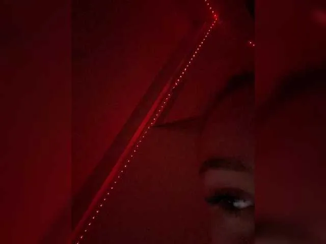 Live sex webcam photo for Nestyzz #291000286