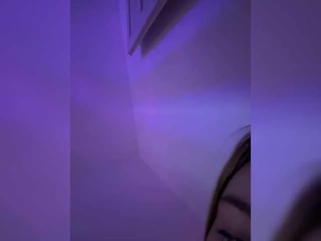 Live sex webcam photo for Nestyzz #291891937