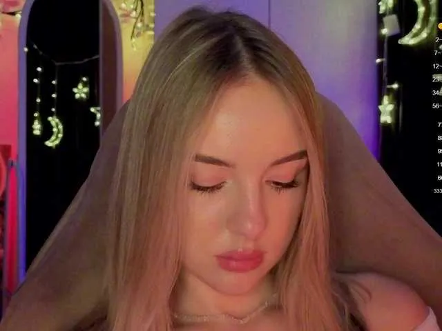 Live sex webcam photo for Nestyzz #292290115