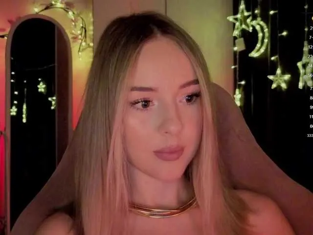 Live sex webcam photo for Nestyzz #292326129