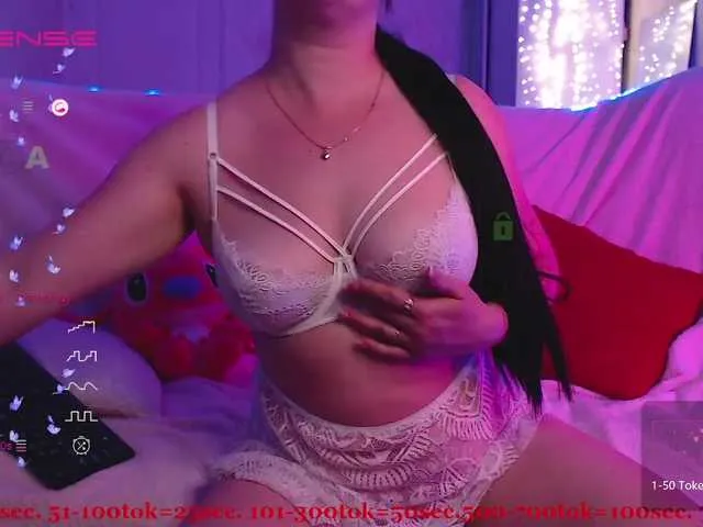 Live sex webcam photo for NewAnna #273878874