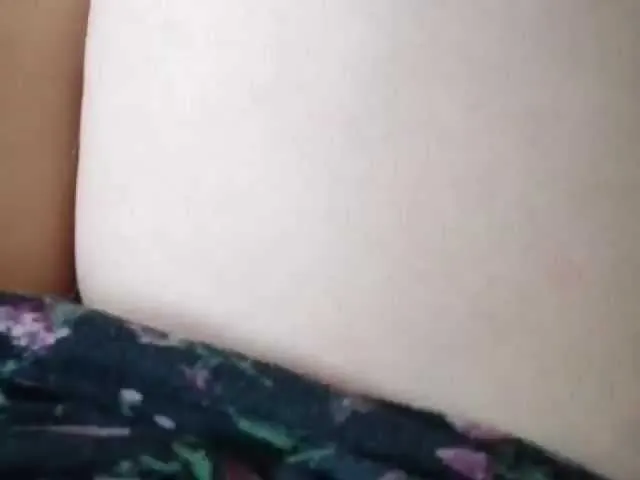 Live sex webcam photo for Neznakomka44 #291985790