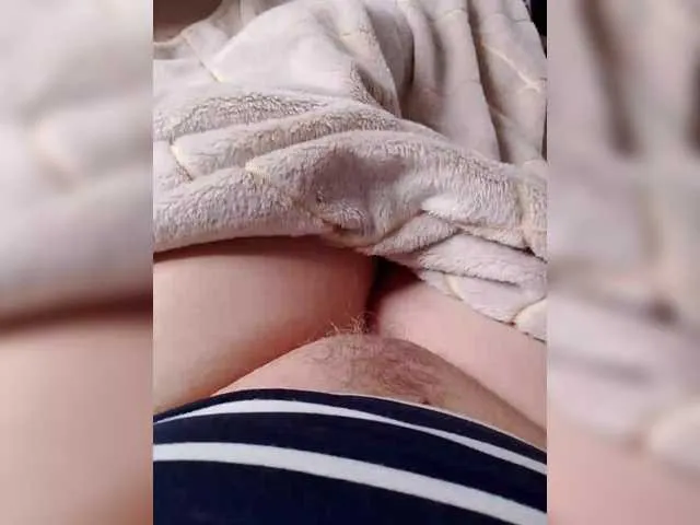 Live sex webcam photo for Neznakomka44 #292095817