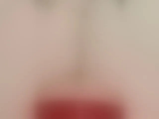 Live sex webcam photo for Neznakomka44 #293812159