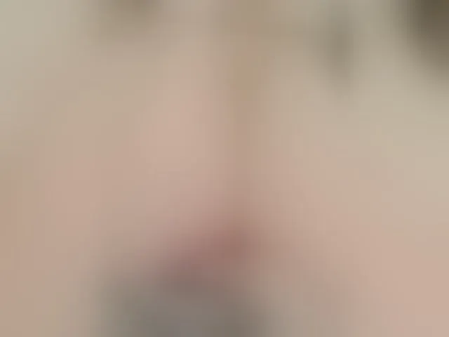 Live sex webcam photo for Neznakomka44 #294047806