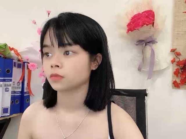 Live sex webcam photo for NgocBich2k #277550460