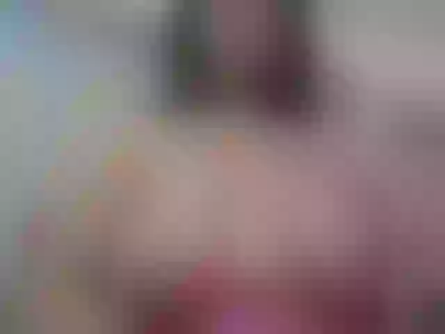 Live sex webcam photo for NiaBellano #276353975