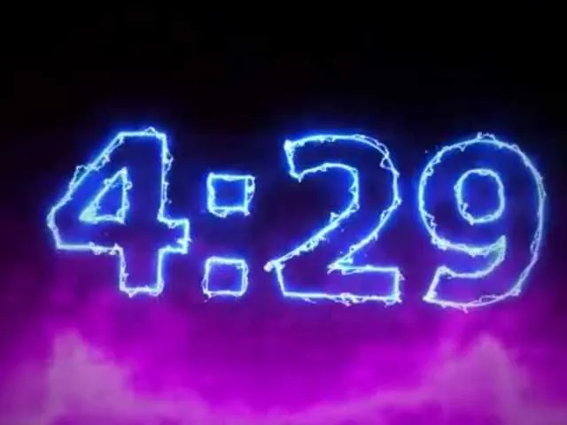 Live sex webcam photo for NiaSioux #275482696