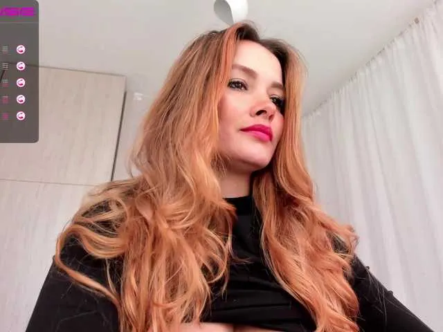 Live sex webcam photo for NiaStone #272476590