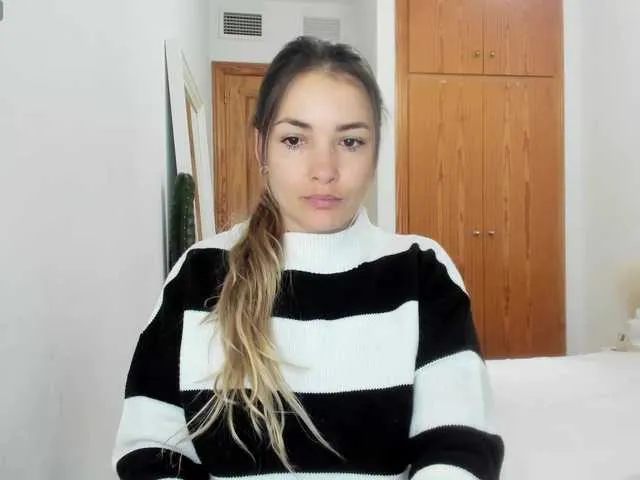 Live sex webcam photo for NiaStone #290748385