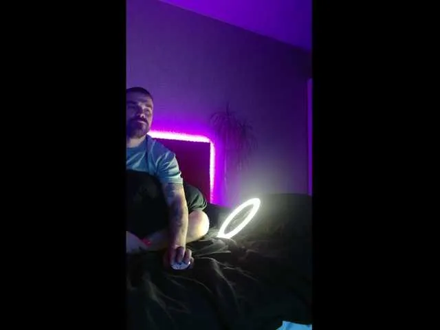 Live sex webcam photo for NiceMax #273553268