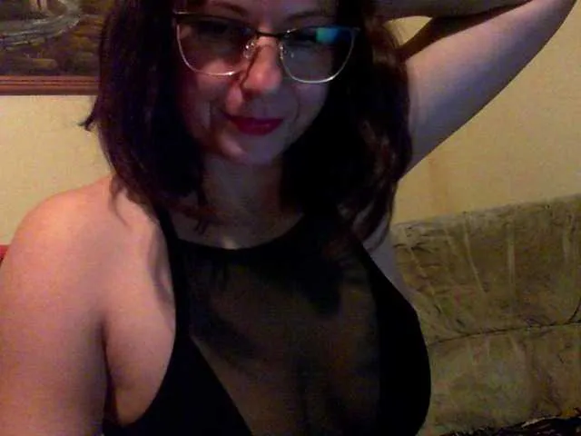 Live sex webcam photo for Nicegirl1985 #290128974