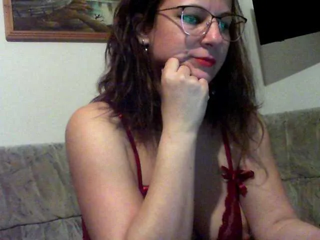 Live sex webcam photo for Nicegirl1985 #290484109