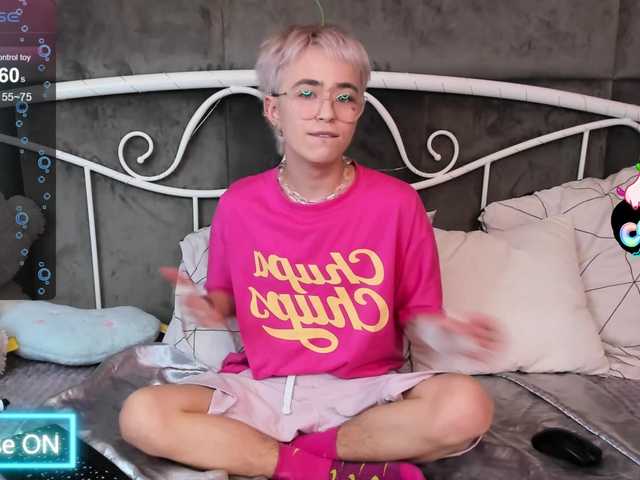 Live sex webcam photo for NickBlond #277238163