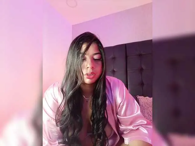 Live sex webcam photo for NickyCole #291222325