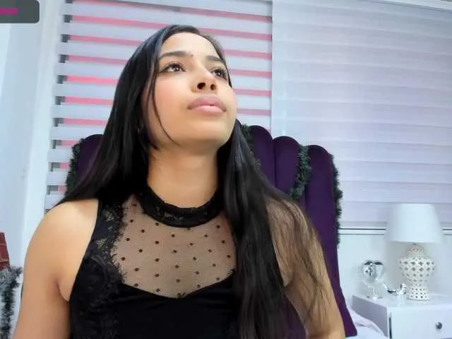 Live sex webcam photo for Nickywhitee #271791735