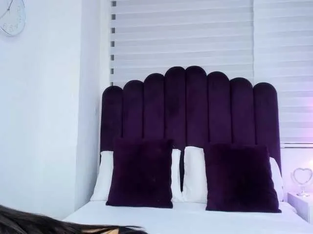 Live sex webcam photo for Nickywhitee #272280564