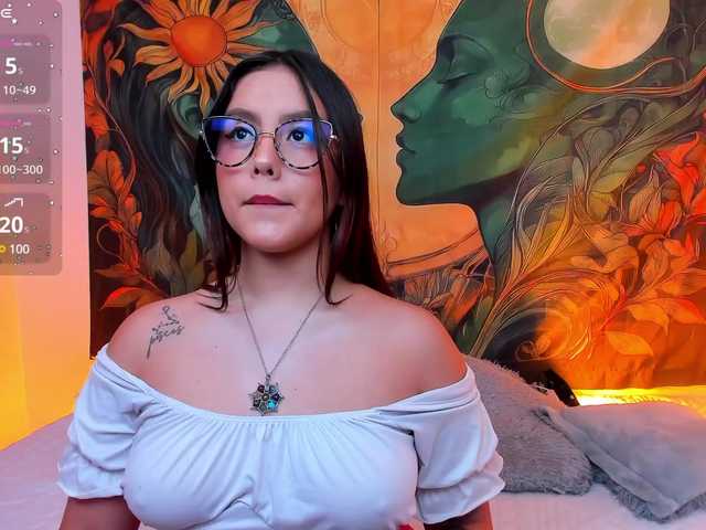 Live sex webcam photo for Nicol-Ruizz #291436049