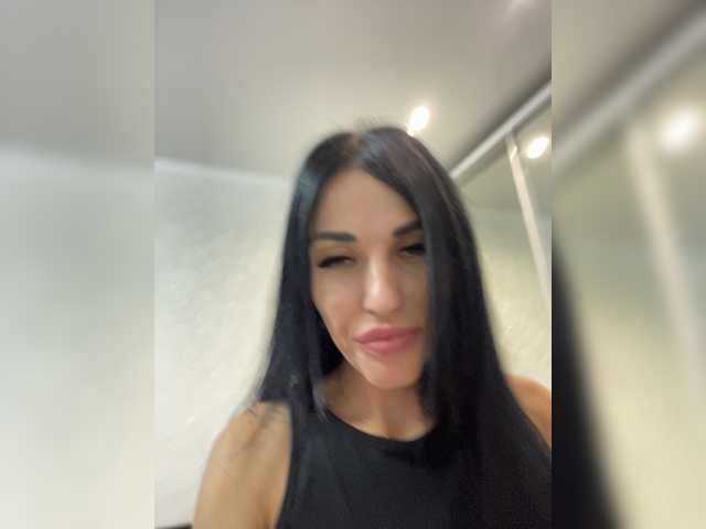 Live sex webcam photo for Nicol #274093539