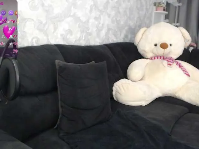 Live sex webcam photo for Nicol #291453720