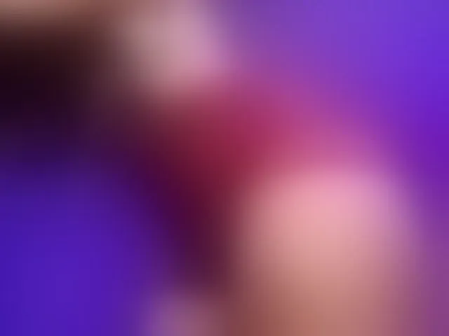 Live sex webcam photo for NicolWhitee #293310223
