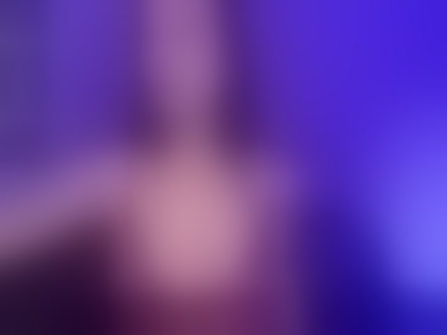 Live sex webcam photo for NicolWhitee #294003286