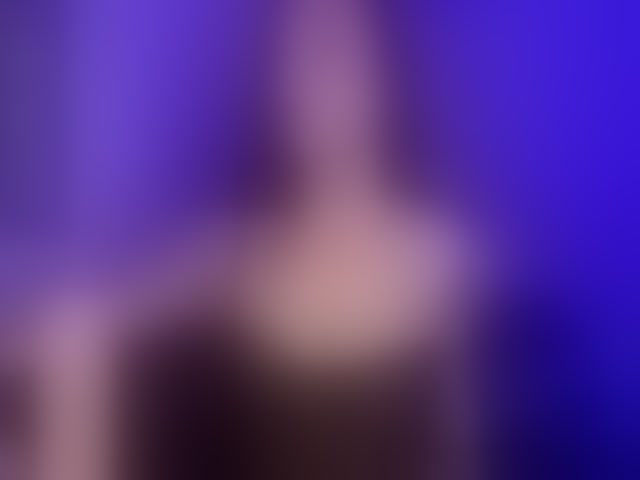 Live sex webcam photo for NicolWhitee #294043587