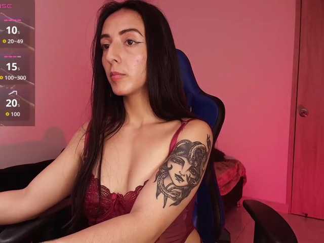 Live sex webcam photo for NicolWhitee #294320573