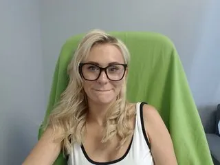 Live sex webcam photo for NicoleAmes #228971591