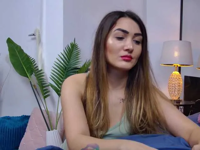 Live sex webcam photo for NicoleLegh #290549431