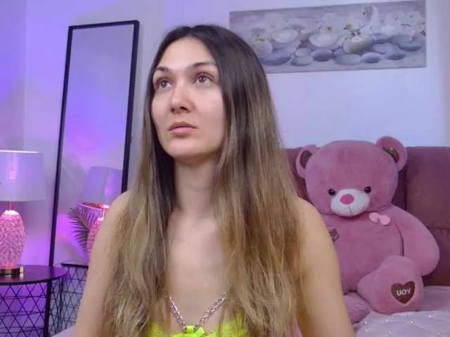 Live sex webcam photo for NicoleLegh #291095661