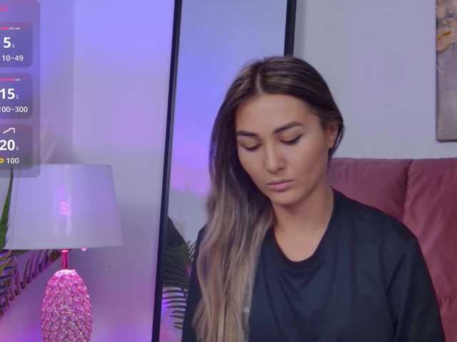 Live sex webcam photo for NicoleLegh #291870345