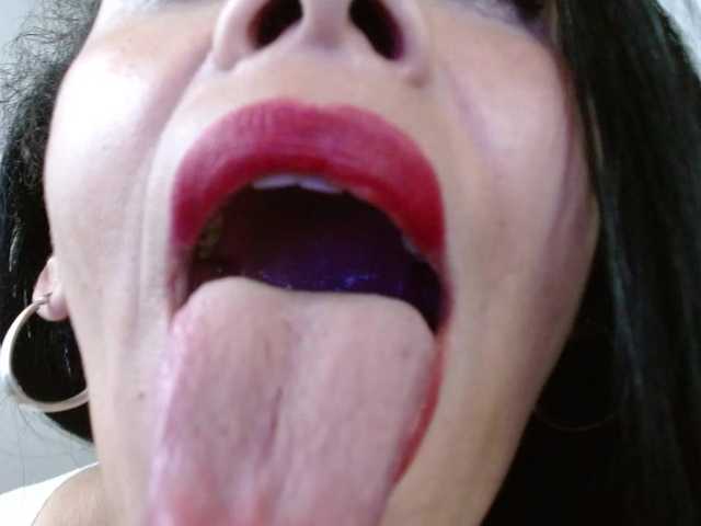 Live sex webcam photo for NicoleMabel #275960790