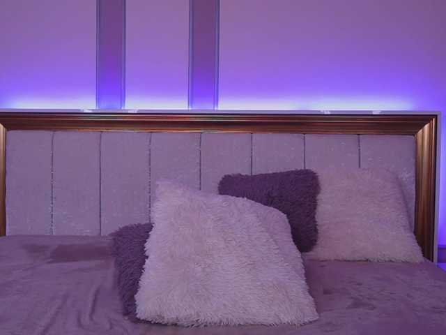 Live sex webcam photo for NicolleBarbie #276548237