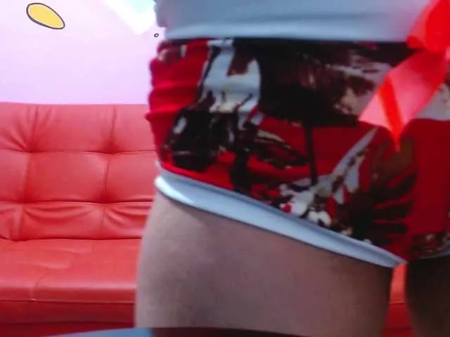 Live sex webcam photo for NicolleGzl #271814010