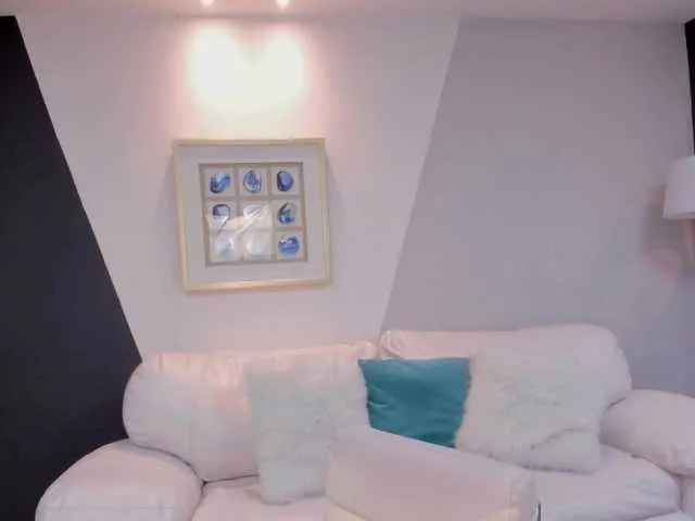 Live sex webcam photo for NicolleShaw #273183941