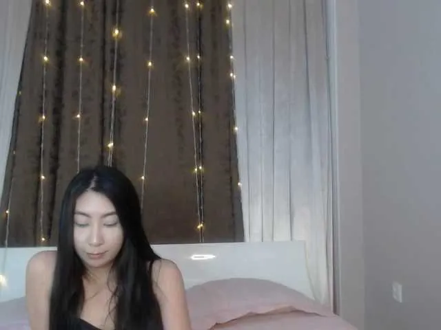 Live sex webcam photo for NielynLun #272707188