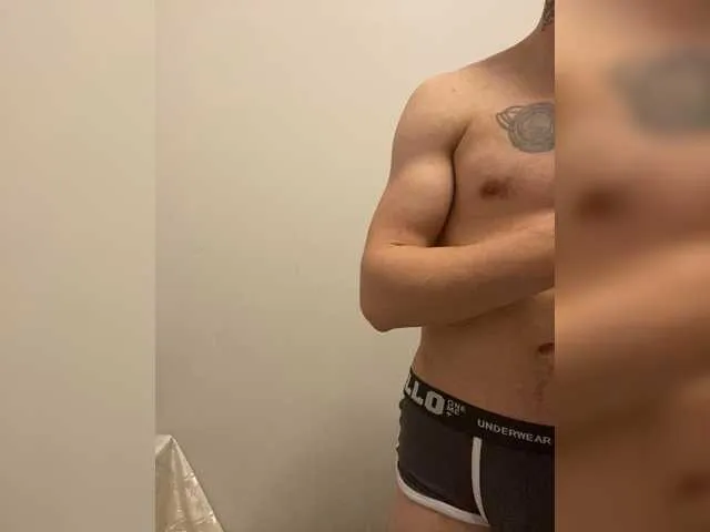 Live sex webcam photo for Night-Move1 #292508080