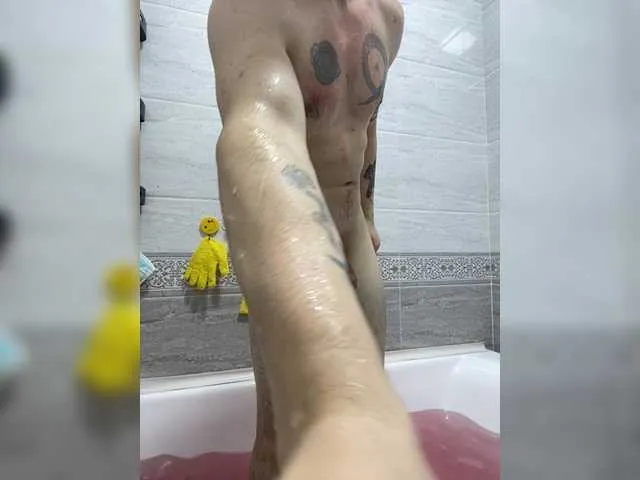 Live sex webcam photo for Night-Move1 #292645650
