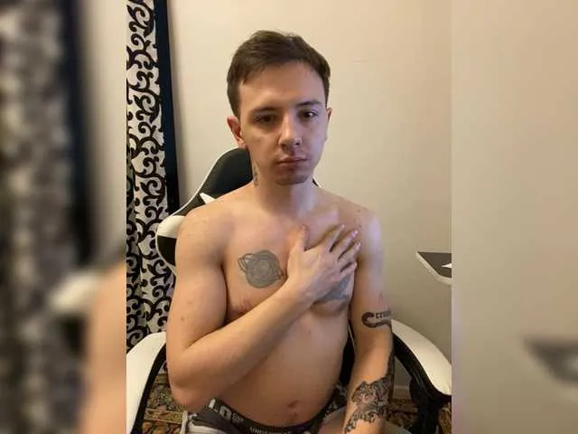 Live sex webcam photo for Night-Move1 #292682579