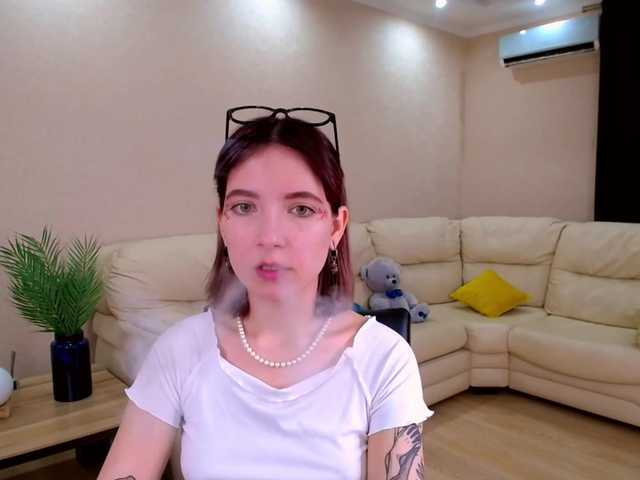 Live sex webcam photo for NightDreama #272701405