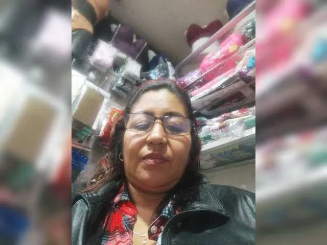 Live sex webcam photo for Niiccoll #274569640