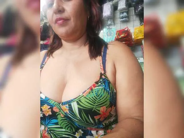 Live sex webcam photo for Niiccoll #274649977