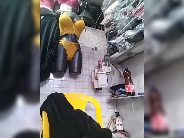 Live sex webcam photo for Niiccoll #275934709