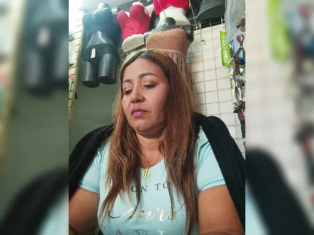 Live sex webcam photo for Niiccoll #276581059