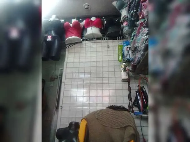 Live sex webcam photo for Niiccoll #276930425