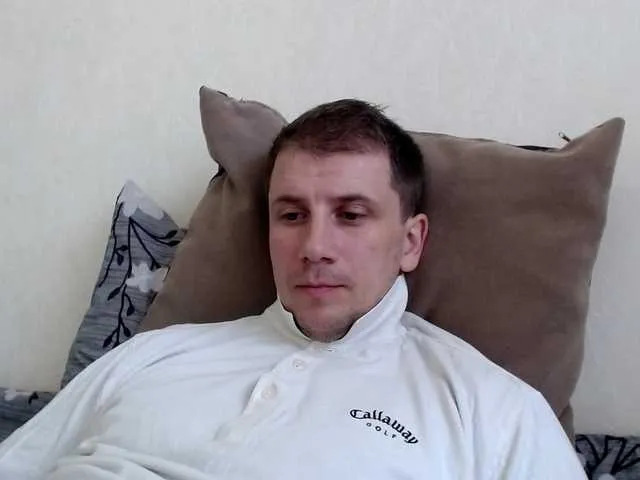 Live sex webcam photo for Niikhard #277937969